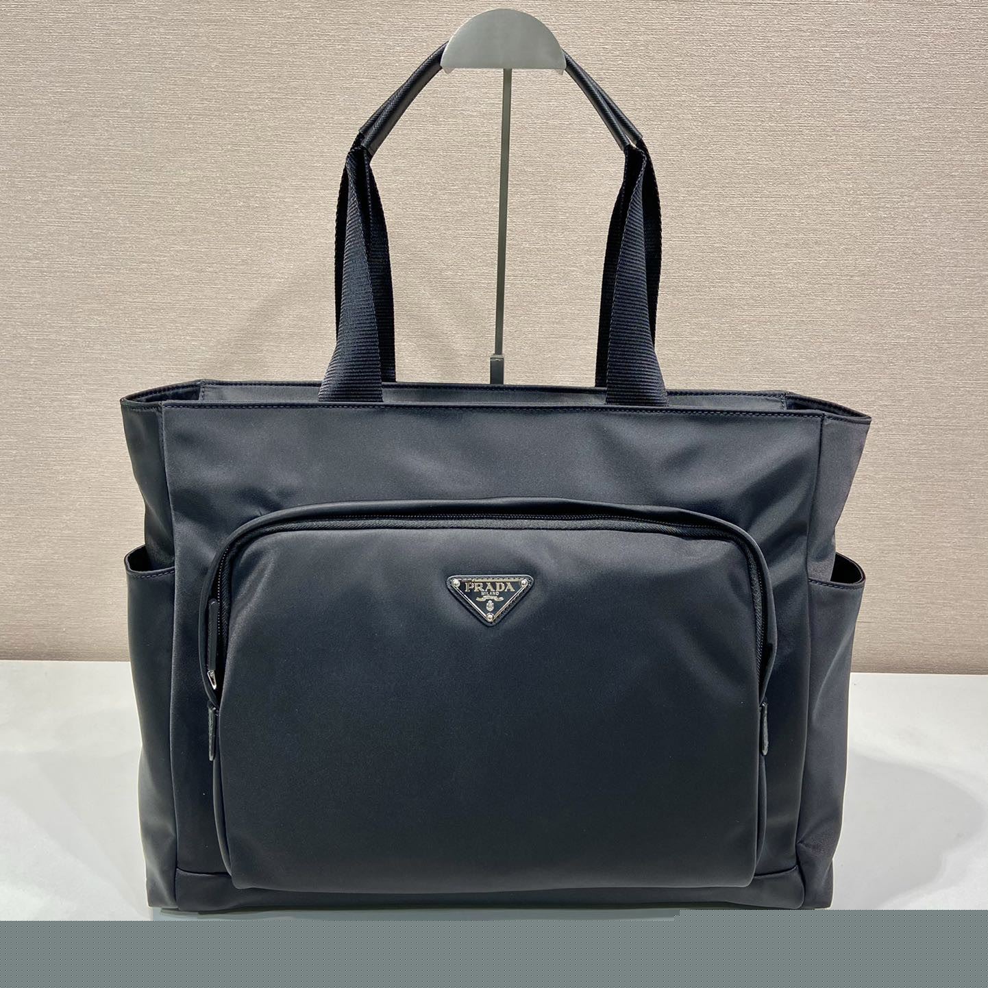 Pra*a top handle bags